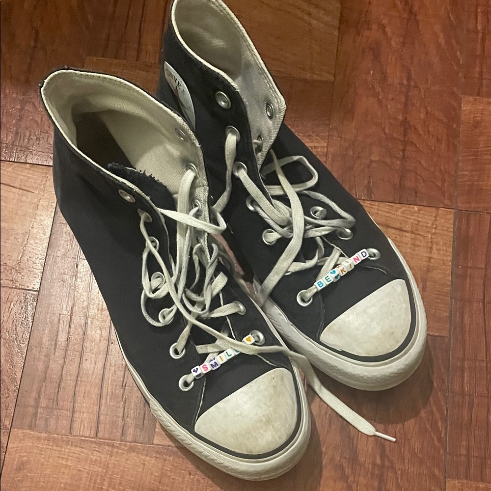 Converse White Canvas Low-Top Sneakers with Green Accents